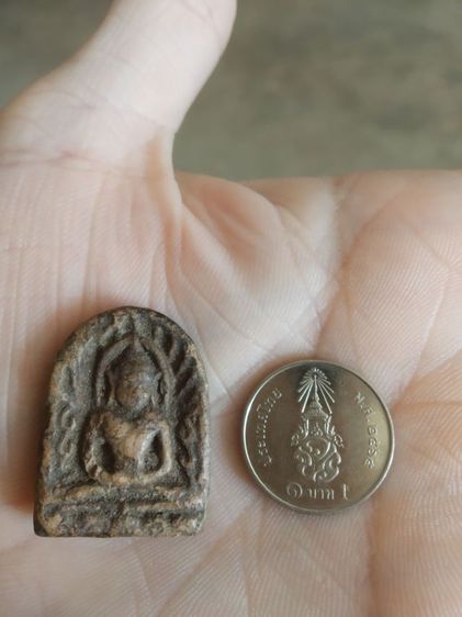 พระเนื้อดินพิมพ์กลาง(พระพิมพ์พระซุ้มกอหลังเรียบเนื้อออกสีดำแดง(ไม่ทราบพระเกจิที่สร้าง)(ไม่ทราบรุ่นและอายุ)(260409))พระเครื่องรางของมงคล รูปที่ 7