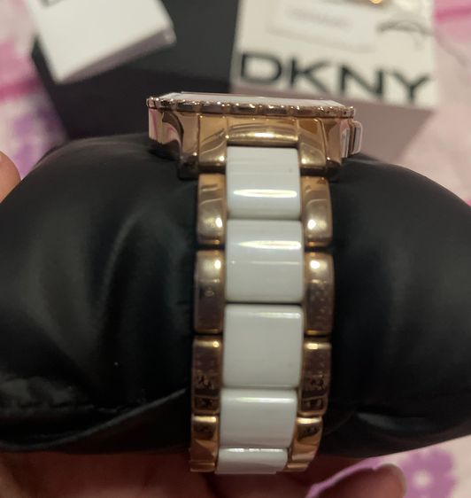 นาฬิกาผู้หญิง ยี่ห้อ DKNY รุ่น NY8821 รูปที่ 3