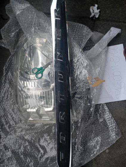 คิ้วฝาท้าย แท้ ฟอจูนเนอร14 รูปที่ 7