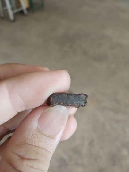 พระเนื้อดินผสมผงว่านพิมพ์เล็ก(พระพิมพ์พระสมเด็จหลังเรียบเนื้อออกสีดำ(ไม่ทราบพระเกจิที่สร้าง)(ไม่ทราบรุ่นและอายุ)(260410))พระเครื่องของมงคล รูปที่ 15