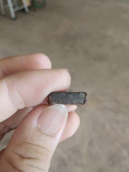 พระเนื้อดินผสมผงว่านพิมพ์เล็ก(พระพิมพ์พระสมเด็จหลังเรียบเนื้อออกสีดำ(ไม่ทราบพระเกจิที่สร้าง)(ไม่ทราบรุ่นและอายุ)(260410))พระเครื่องของมงคล รูปที่ 17