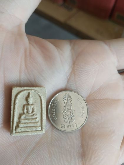 พระเนื้อว่านผสมผงพิมพ์เล็ก(พระพิมพ์พระสมเด็จพิมพ์คะแนนหลังเรียบออกสีขาว(พระใหม่ไม่ทราบพระเกจิที่สร้าง)(260412))พระเครื่องรางของมงคลพระบ้าน รูปที่ 3