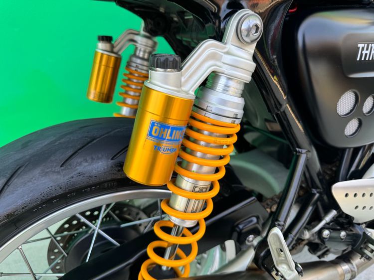 TRIUMPH THRUXTON R 12OO สีดำ รูปที่ 11