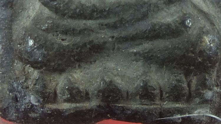 หลวงปู่ทวด เนื้อว่าน 2497 พิมพ์กลางหน้ากลม รูปที่ 6