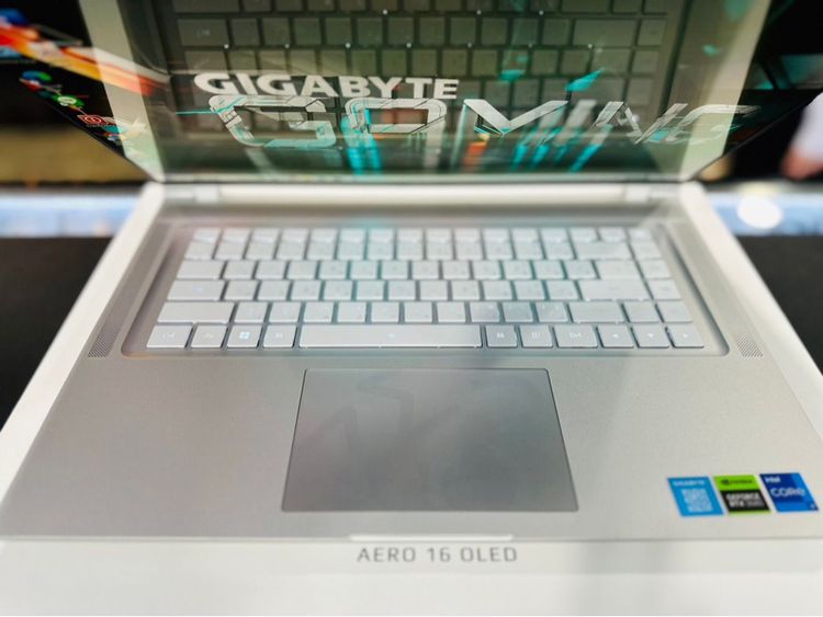 💻 GIGABYTE Gaming AERO 16 OLED 4k Core i7 GEN 13 RTX 4060 8GB Ram 48GB SSD 2TB สวยกริบ ครบกล่อง ประกันศูนย์ 14 เดือน   รูปที่ 3