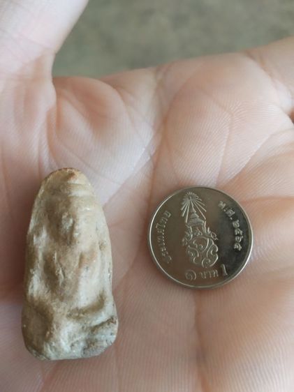 พระเนื้อดินพิมพ์กลาง(พระพิมพ์พระพุทธนั่งปางสมาธิหลังนูนเล็กน้อย(พระใหม่ไม่ทราบพระเกจิที่สร้าง)(270404))พระบ้านถ้าเครื่องรางของมงคล รูปที่ 4