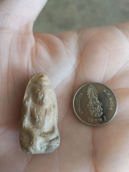 พระเนื้อดินพิมพ์กลาง(พระพิมพ์พระพุทธนั่งปางสมาธิหลังนูนเล็กน้อย(พระใหม่ไม่ทราบพระเกจิที่สร้าง)(270404))พระบ้านถ้าเครื่องรางของมงคล รูปที่ 5