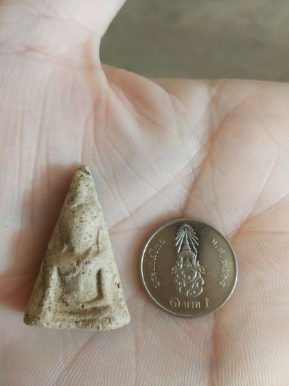 พระเนื้อดินพิมพ์กลาง(พระพิมพ์พระนางพญาหลังเรียบเนื้อออกสีน้ำตาลอ่อน(พระใหม่ไม่ทราบพระเกจิที่สร้าง)(ไม่ทราบรุ่น)(270408))พระเครื่องรางของมงคล รูปที่ 2