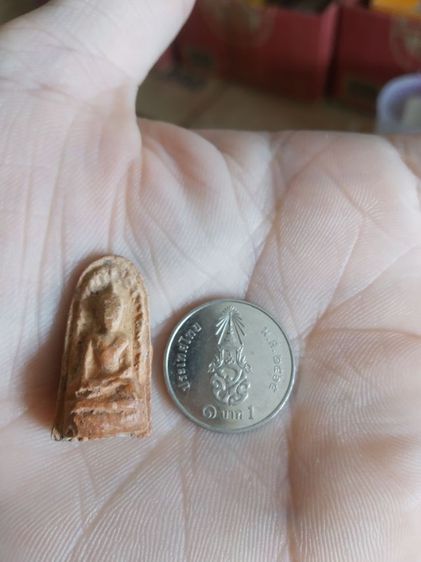 พระเนื้อดินพิมพ์เล็ก(พระพิมพ์พระรอดหลังเรียบเนื้อสีน้ำตาล(พระใหม่ไม่ทราบพระเกจิที่สร้าง)(ไม่ทราบรุ่นและอายุ)(270409))พระเครื่องรางของมงคล รูปที่ 4