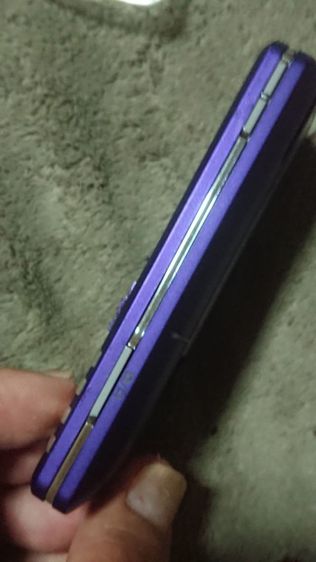 Sony​ Ericsson​ K770i​ สีม่วง​พร้อม​กรอบ​ รูปที่ 4