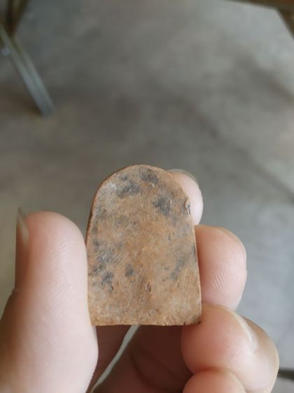 พระเนื้อดิน(พระพิมพ์พระซุ้มกอหลังเรียบสีน้ำตาลเข้ม(พระใหม่ไม่ทราบพระเกจิที่สร้าง)(ไม่ทราบอายุและรุ่น)(270421))พระบ้านพระเครื่องรางของมงคล รูปที่ 6