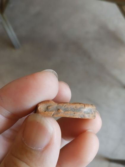 พระเนื้อดิน(พระพิมพ์พระซุ้มกอหลังเรียบสีน้ำตาลเข้ม(พระใหม่ไม่ทราบพระเกจิที่สร้าง)(ไม่ทราบอายุและรุ่น)(270421))พระบ้านพระเครื่องรางของมงคล รูปที่ 13