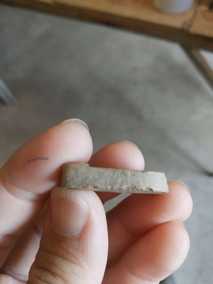 พระเนื้อดิน(พระพิมพ์พระซุ้มกอหลังเรียบเนื้อออกสีน้ำตาลเทา(ไม่ทราบพระเกจิที่สร้าง)(ไม่ทราบรุ่นและอายุ)(270424))พระบ้านพระเครื่องรางของมงคล รูปที่ 13