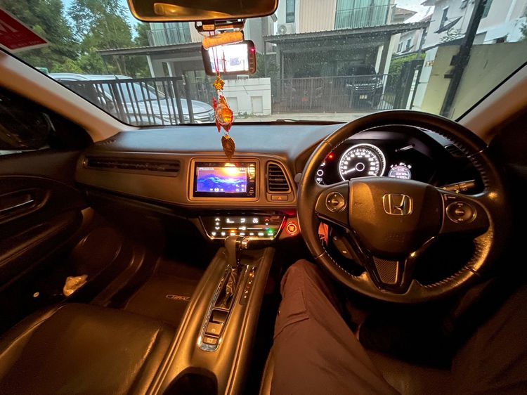 Honda HR-V 2018 1.8 E Sedan เบนซิน เกียร์อัตโนมัติ ดำ รูปที่ 3