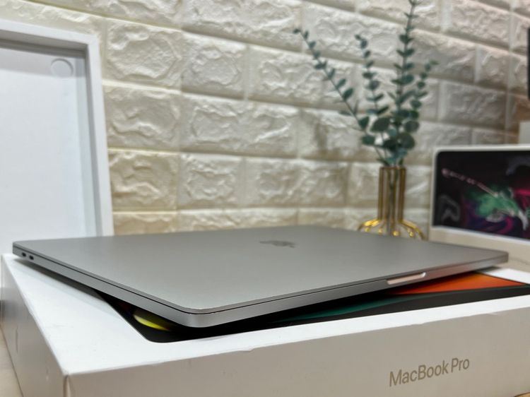 MacBook Pro (16-inch, 2019,Four Thunderbolt 3 ports) 6-Core Intel Core i7 Ram16GB SSD512GB Silver รูปที่ 7