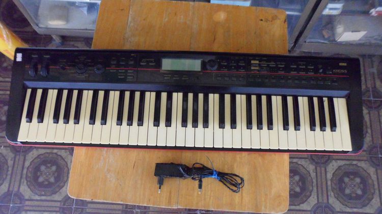 คีย์บอร์ด Korg รุ่น Kross 61 มือสอง สภาพใหม่ๆ 