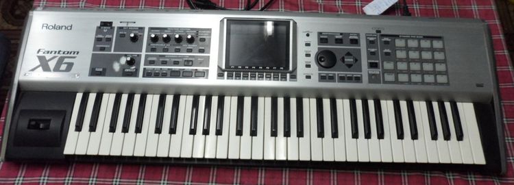 Roland Fantom-X6 Keyboard Synthesizer  61k มือสอง รูปที่ 3