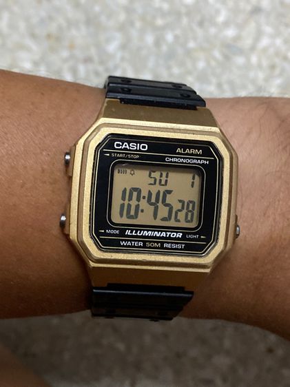 นาฬิกายี่ห้อ CASIO  ของแท้มือสอง  สายเปลี่ยนมาใหม่  350 รส  รูปที่ 6