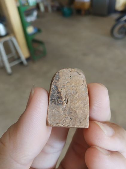 พระพระเนื้อดิน(พระพิมพ์พระซุ้มกอหลังเรียบ(ไม่ทราบพระเกจิที่สร้างไม่ทราบรุ่นและอายุ)(280406)สภาพไม่สวยขอคนรับได้)พระบ้านพระเครื่องรางของมงคล รูปที่ 12