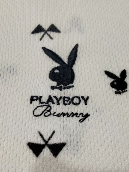 เสื้อกีฬาคอปกแบรนด์ PLAYBOY Bunny (L)เนื้อผ้าลื่นสีขาวลายสีดำมีปักโลโก้ รูปที่ 7