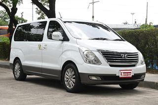 Hyundai Grand Starex 2.5 VIP ( ปี 2011 ) รถตู้ใช้งานในครอบครัว ไมล์น้อย ตัวท๊อปสุดเบาะวีไอพี