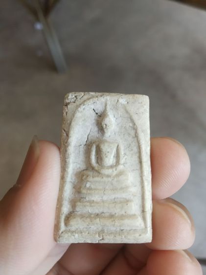 พระเนื้อว่านผสมผง(พระพิมพ์พระสมเด็จหลังเรียบเนื้อไม่ค่อยขาว(ไม่ทราบพระเกจิที่สร้าง)(ไม่ทราบอายุและรุ่น)(280434))พระบ้านถ้าเครื่องรางของมงคล รูปที่ 5