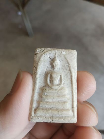 พระเนื้อว่านผสมผง(พระพิมพ์พระสมเด็จหลังเรียบเนื้อไม่ค่อยขาว(ไม่ทราบพระเกจิที่สร้าง)(ไม่ทราบอายุและรุ่น)(280434))พระบ้านถ้าเครื่องรางของมงคล รูปที่ 3