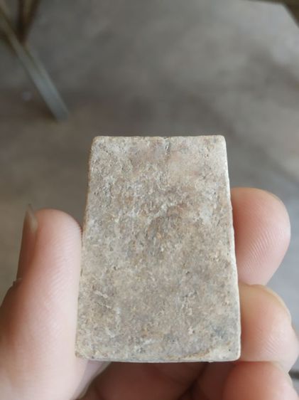 พระเนื้อว่านผสมผง(พระพิมพ์พระสมเด็จหลังเรียบ(ไม่ทราบพระเกจิที่สร้าง)(ไม่ทราบรุ่นและอายุ)(280435)(สภาพไม่ค่อยสวย))พระเครื่องรางของมงคล รูปที่ 6