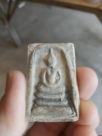 พระเนื้อว่านผสมผง(พระพิมพ์พระสมเด็จหลังเรียบ(ไม่ทราบพระเกจิที่สร้าง)(ไม่ทราบรุ่นและอายุ)(280435)(สภาพไม่ค่อยสวย))พระเครื่องรางของมงคล รูปที่ 3