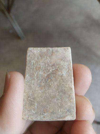 พระเนื้อว่านผสมผง(พระพิมพ์พระสมเด็จหลังเรียบ(ไม่ทราบพระเกจิที่สร้าง)(ไม่ทราบรุ่นและอายุ)(280435)(สภาพไม่ค่อยสวย))พระเครื่องรางของมงคล รูปที่ 11