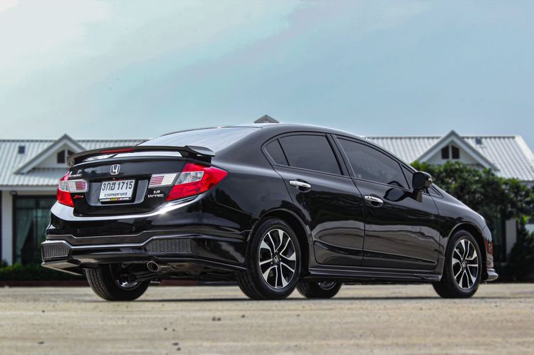 Honda Civic 2014 1.8 ES i-VTEC Sedan เบนซิน ไม่ติดแก๊ส เกียร์อัตโนมัติ ดำ รูปที่ 3