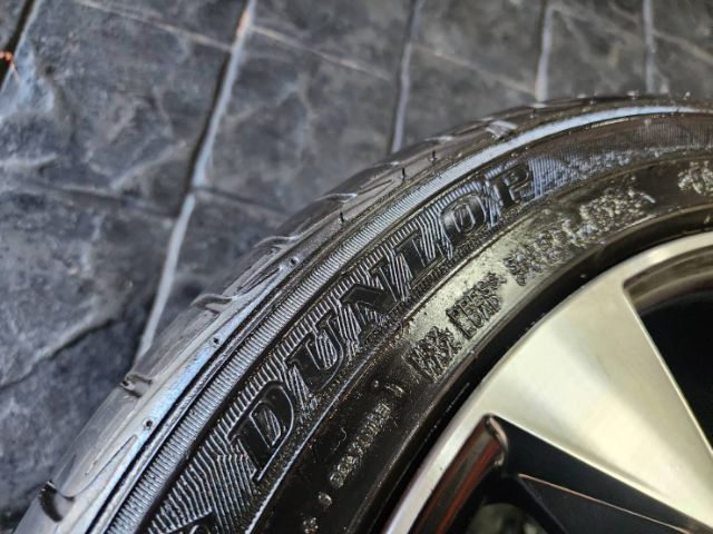 ล้อ Altis GR Sport ขอบ 17 พร้อมยาง Dunlop ปี 22 สภาพสวยไม่มีรอย ดอกยางเต็มทุกเส้นราคา 18,500 บาท รูปที่ 4