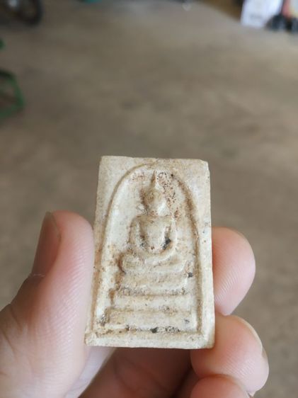 พระเนื้อว่านผสมผง(พระพิมพ์พระสมเด็จหลังเรียบ(ไม่ทราบพระเกจิที่สร้าง)(ไม่ทราบอายุและรุ่น)(290410)(ไม่ค่อยสวย))พระบ้านพระเครื่องรางของมงคล รูปที่ 4