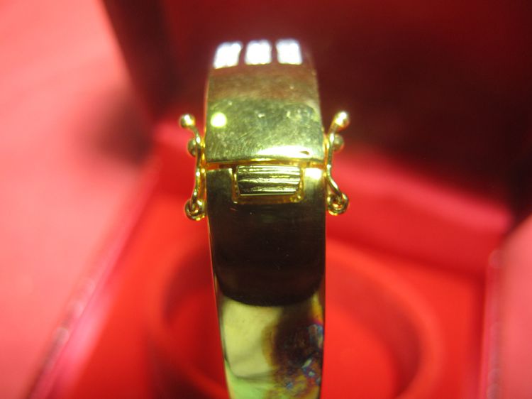 กำไลข้อมือผู้หญิงทองคำฝังเพชรเบลเยี่นมคัดแท้น้ำสวย เพชร7ตัง ค ์75เม็ด รวม5.4ct ทอง35g งดงาม ราคา185,000 รูปที่ 5