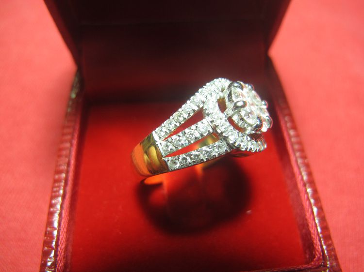 แหวนทองคำฝังเพชรแท้ ทอง7.6g เพชรรวม 1.89 ct  ราคา48,500 รูปที่ 4
