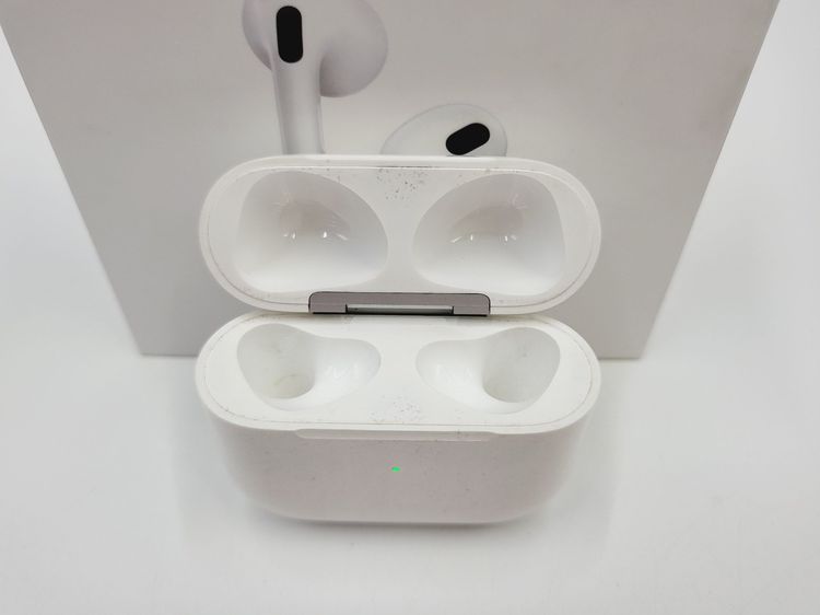  AirPods (3rd gen) with Lightning Charging Case รูปที่ 11