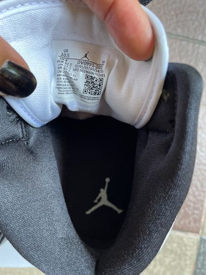 Nike Air Jordan 1Mid รูปที่ 6