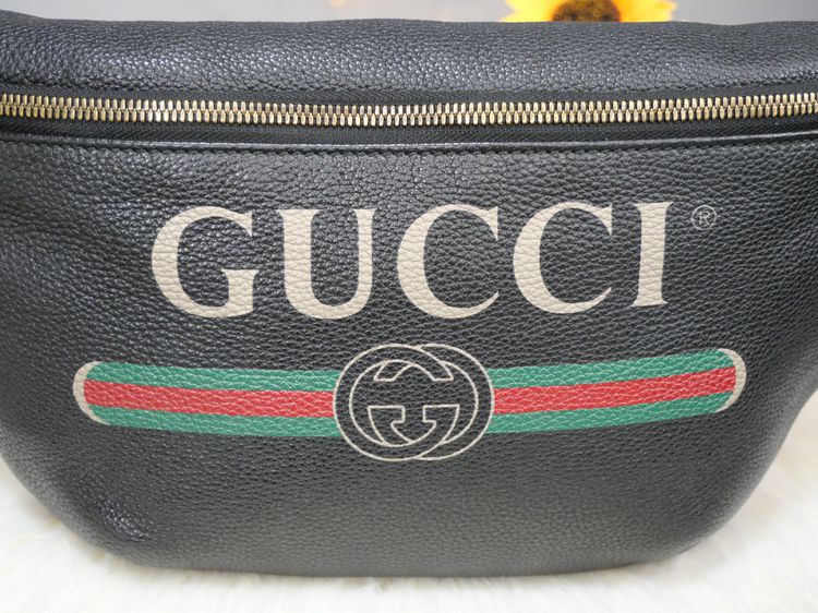 Good condition  Gucci Print Belt bag ใบใหญ่ รูปที่ 7