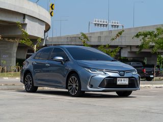 Toyota Corolla Altis 1.8 Hybrid High ปี 2020