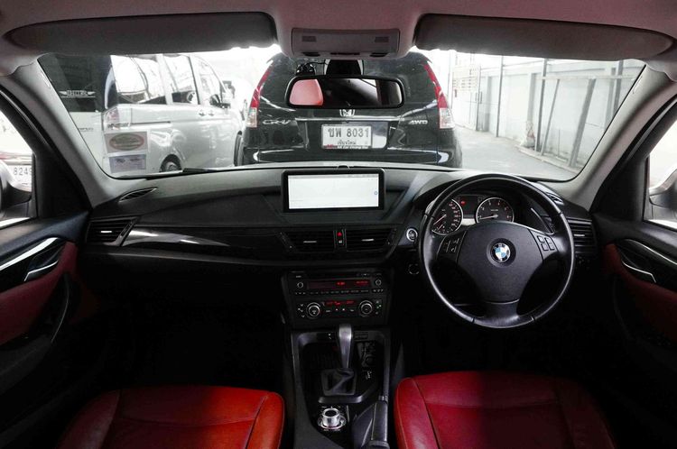 BMW X1 2012 2.0 sDrive18d xLine Utility-car ดีเซล เกียร์อัตโนมัติ ขาว รูปที่ 4