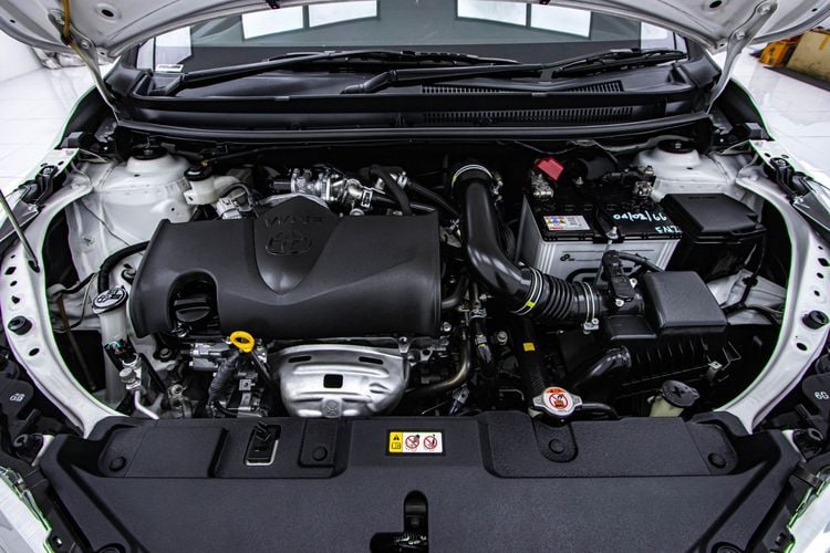 Toyota Yaris 2021 1.2 Entry Sedan เบนซิน ไม่ติดแก๊ส เกียร์อัตโนมัติ ขาว รูปที่ 4