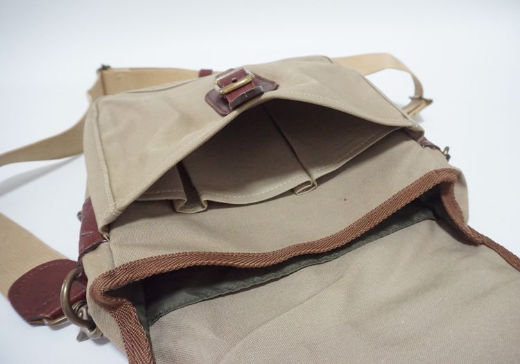 กระเป๋าแคนวาส ตัดต่อด้วยหนังแท้  Silver Lake club shoulder Bag รูปที่ 12