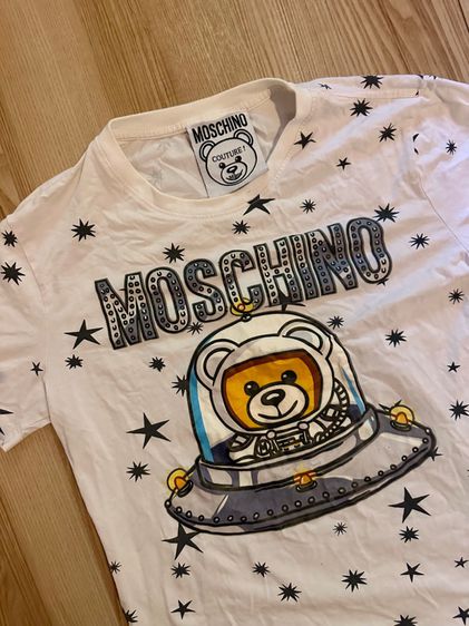 เสื้อยืด MOSCHINO รุ่น Space Teddy Bear รูปที่ 2