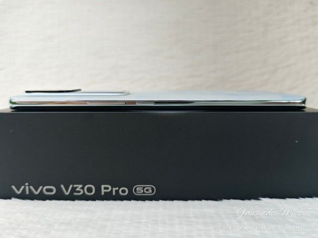 Vivo V30 Pro (สีขาว) มือสอง อายุเครื่องแค่ 1 เดือน ส่งฟรีถึงมือทั่วกรุงเทพฯ และปริมณฑล หรือส่งฟรี EMS ทั่วไทย สอบถามเพิ่มเติมโทร 0886700657  รูปที่ 8