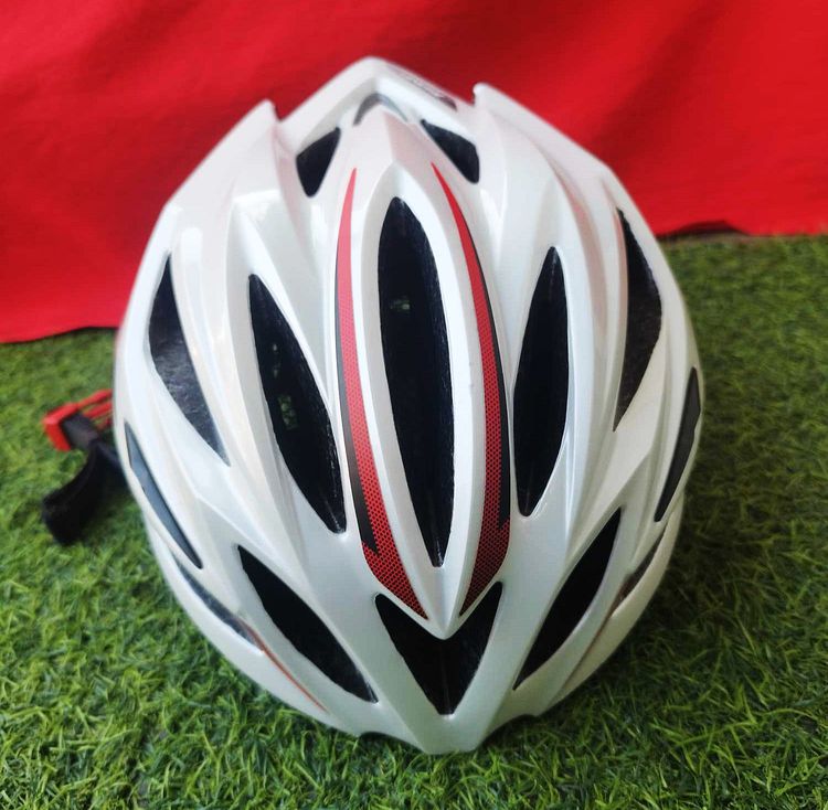 หมวกกันน็อคจักรยาน OGK Kabuto Tranfi size  S-M สีขาว แดง มือสองสภาพใหม่มาก นำเข้าจากญี่ปุ่น รูปที่ 5