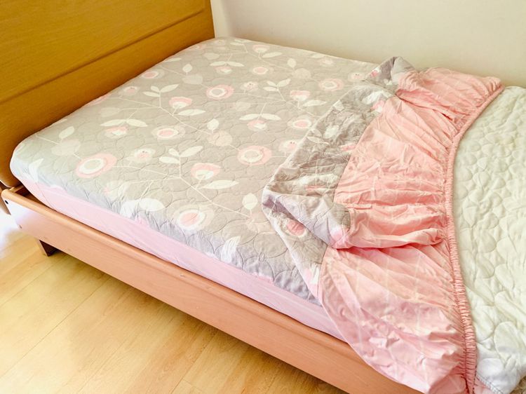 ผ้าปูที่นอนรัดมุม (แบบหนา) ขนาด 3.5ฟุต สีเทาลายดอก มือสองขายตามสภาพ สินค้าญี่ปุ่น-เกาหลีแท้ รูปที่ 11