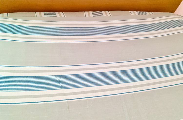 ผ้าปูที่นอนรัดมุม (แบบหนา) ขนาด 3.5ฟุต สีฟ้าลายทาง (สภาพใหม่) มือสองขายตามสภาพ สินค้าญี่ปุ่น-เกาหลีแท้ รูปที่ 3