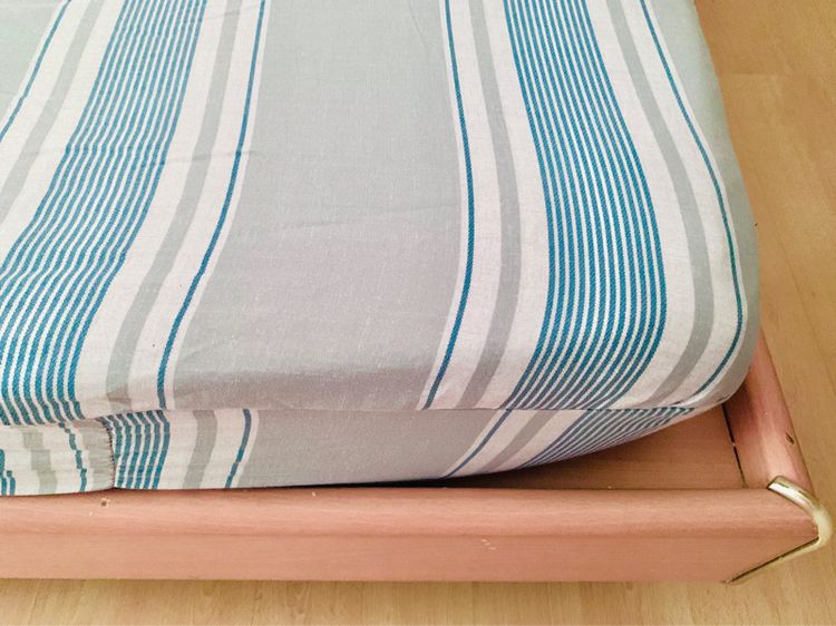 ผ้าปูที่นอนรัดมุม (แบบหนา) ขนาด 3.5ฟุต สีฟ้าลายทาง (สภาพใหม่) มือสองขายตามสภาพ สินค้าญี่ปุ่น-เกาหลีแท้ รูปที่ 7