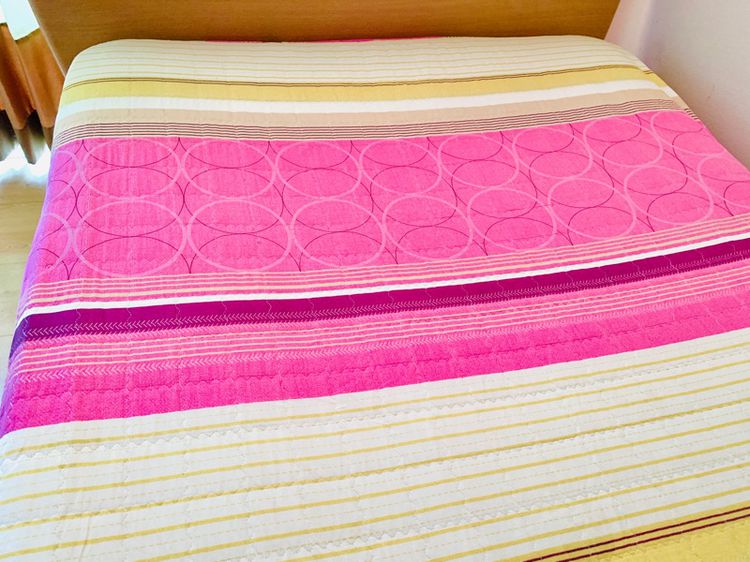 ผ้าปูที่นอนรัดมุม (แบบหนา) ขนาด 3.5ฟุต สีม่วงเขียวลายกราฟฟิก มือสองขายตามสภาพ สินค้าญี่ปุ่น-เกาหลีแท้ รูปที่ 3
