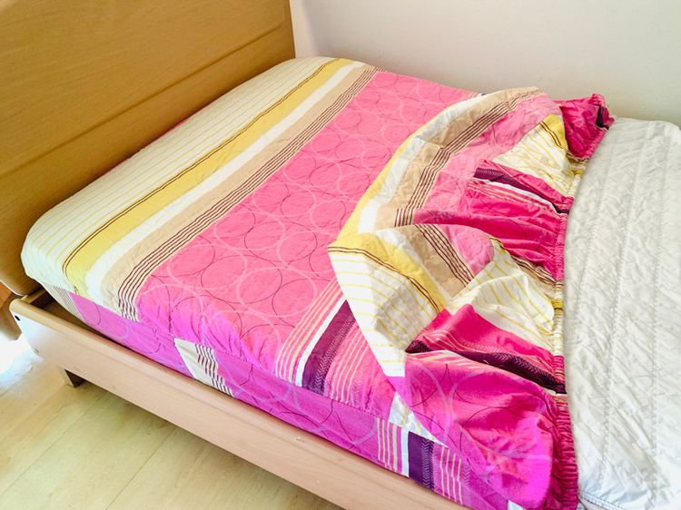 ผ้าปูที่นอนรัดมุม (แบบหนา) ขนาด 3.5ฟุต สีม่วงเขียวลายกราฟฟิก มือสองขายตามสภาพ สินค้าญี่ปุ่น-เกาหลีแท้ รูปที่ 10